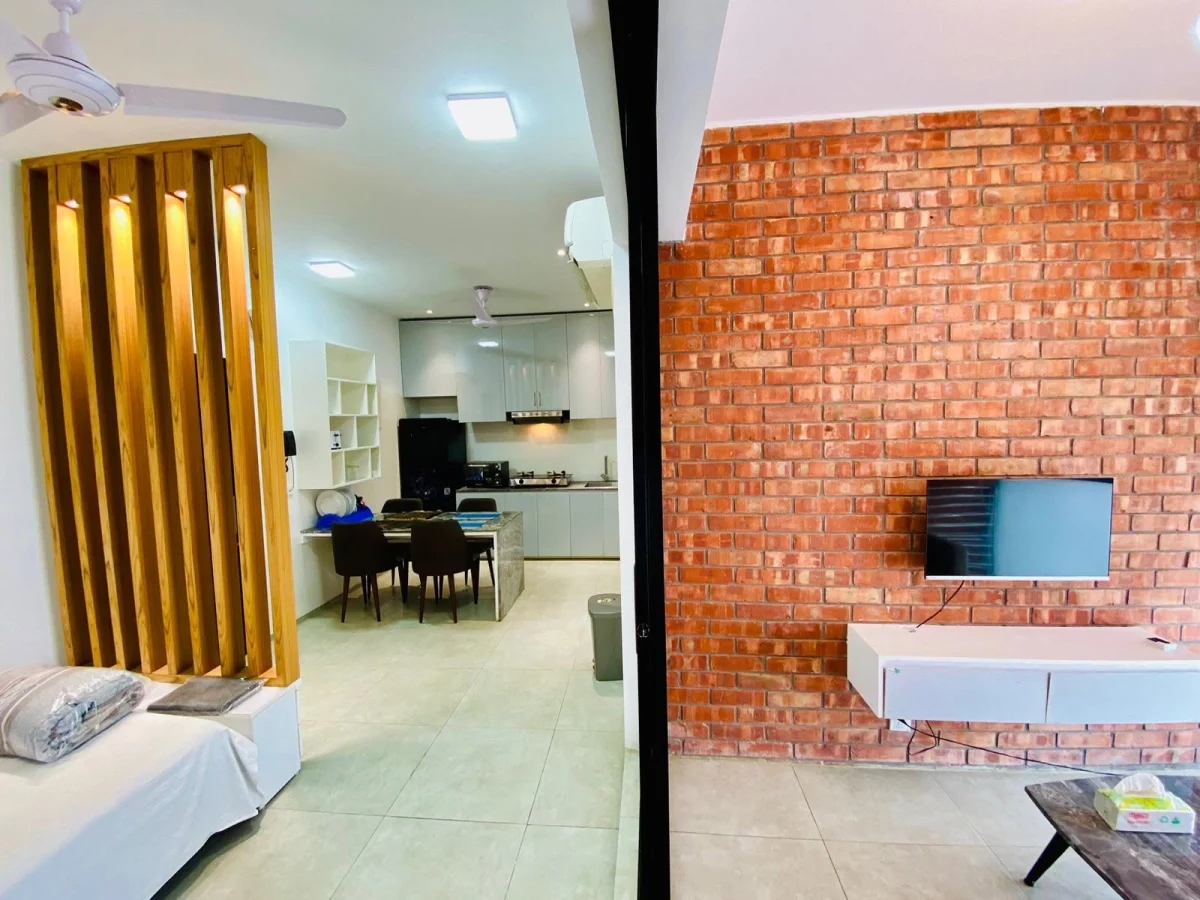 Rent Flat / Apartment at Bashundhara R/A in Dhaka - Image 1