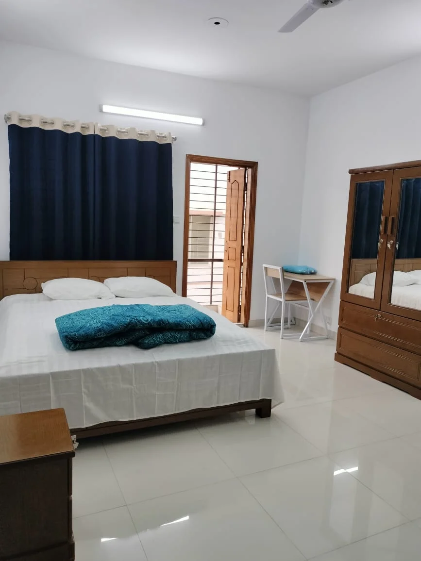 Rent Flat / Apartment at Bashundhara R/A in Dhaka - Image 3